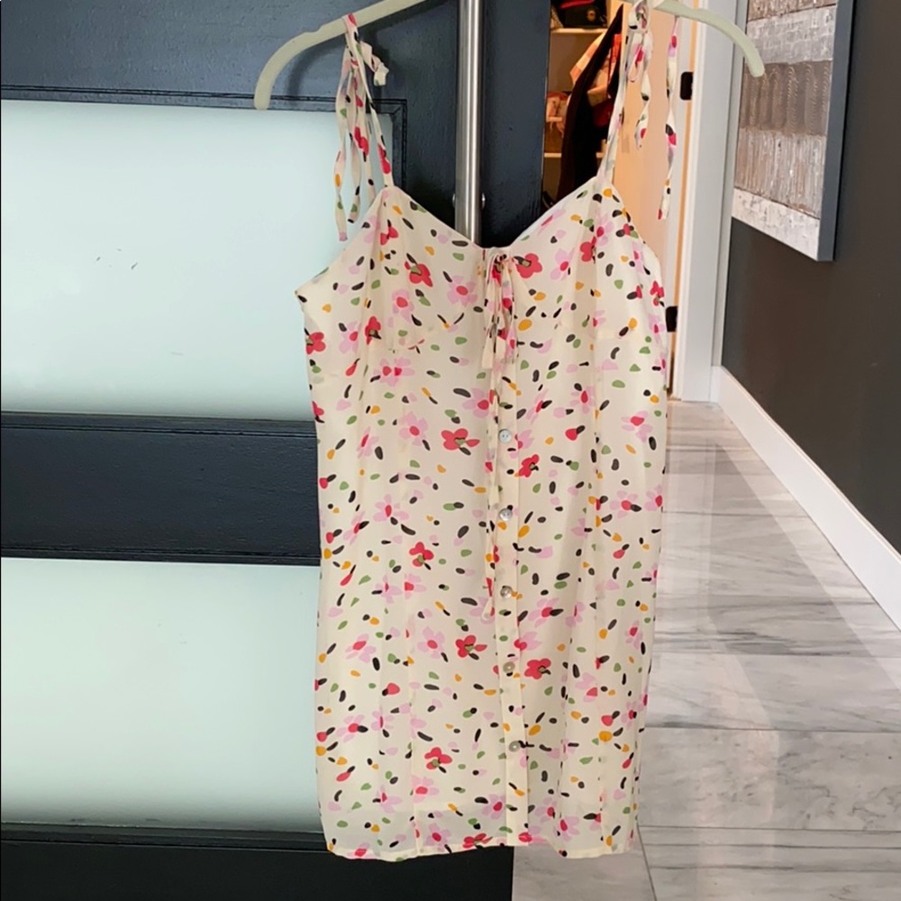 Adorable dress with tie strap detail for sale - Picture 1 of 3